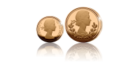 Hommage très exclusif en or massif à la Reine Elisabeth II, 2 Souverains en or (0.25 et 0.5)